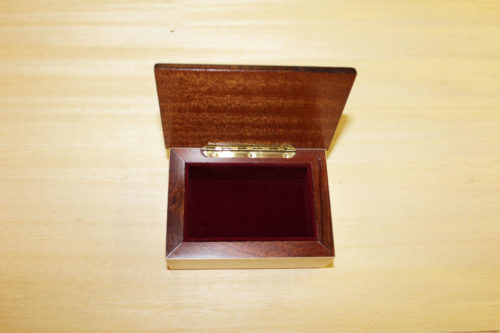 Velvet lining - Inlaid wood box