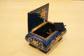 Velvet lining and brass hinge - Inlaid music box with flowers