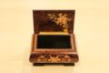 Velvet lining - Inlaid wood music box