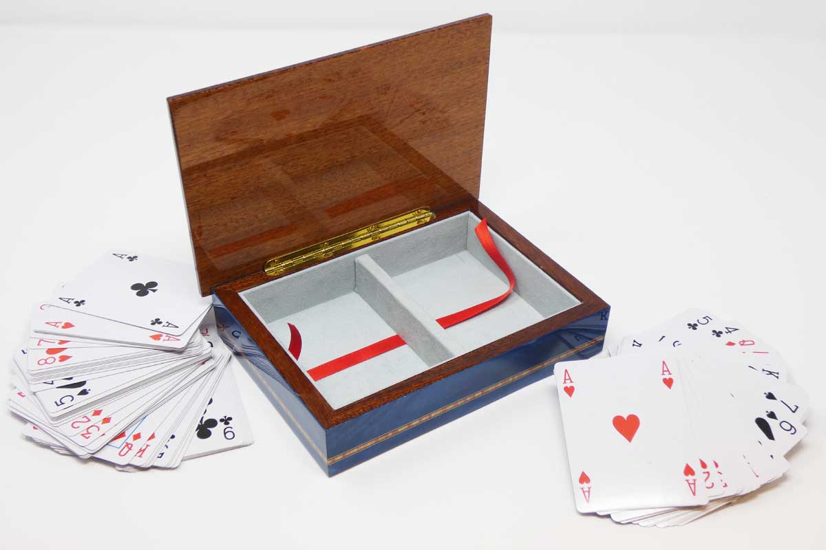 Inlaided card box + playing cards - Sorrento inlaid wood