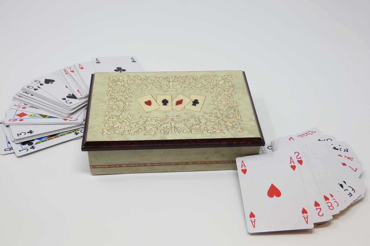 Inlaided card box + playing cards - Sorrento inlaid wood