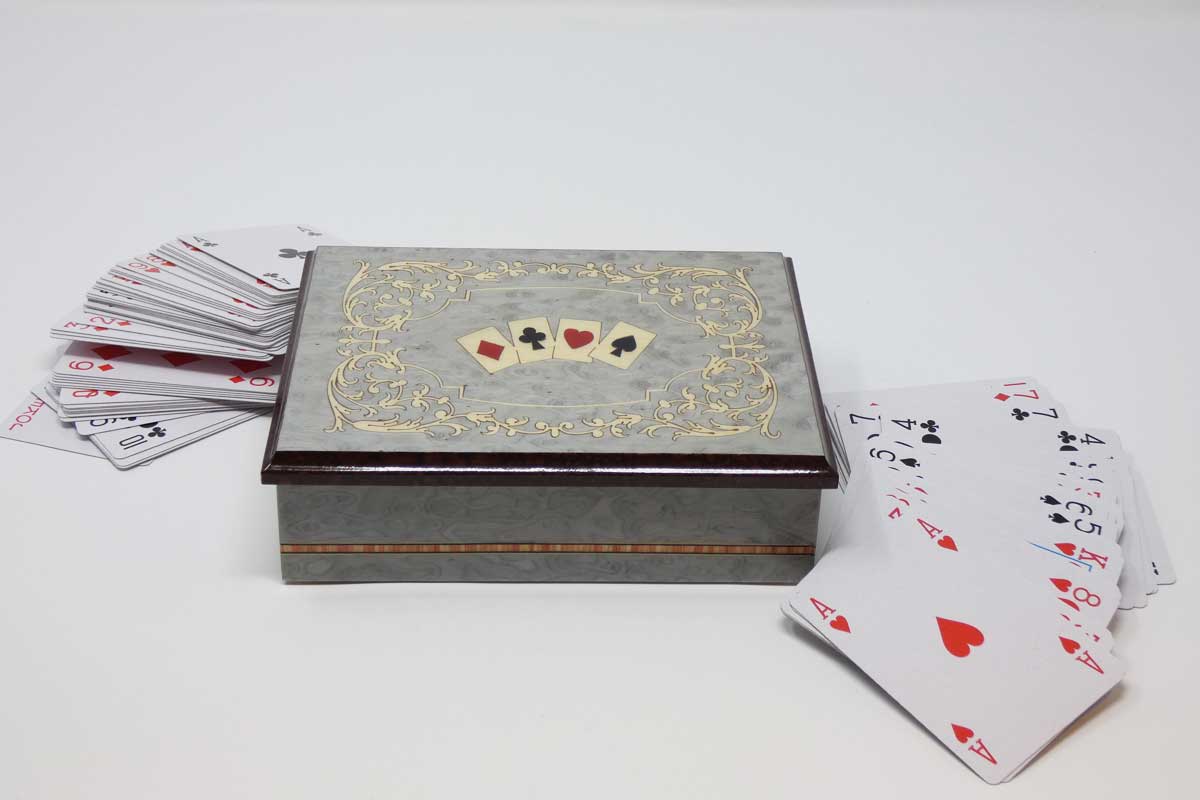 Inlaided card box + playing cards - Sorrento inlaid wood