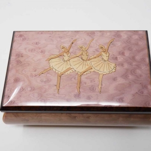 Cofanetto musicale intarsiato con ballerine