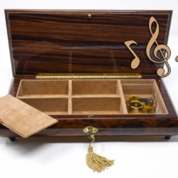 Portagioie intarsiati con carillon